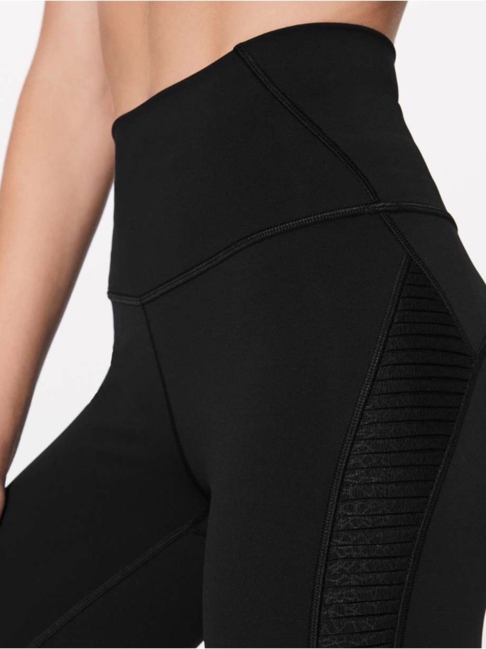 Lululemon Wunder Under Hi-Rise Tight Pleat It Full-On Luxtreme 28" 
Black Size 4